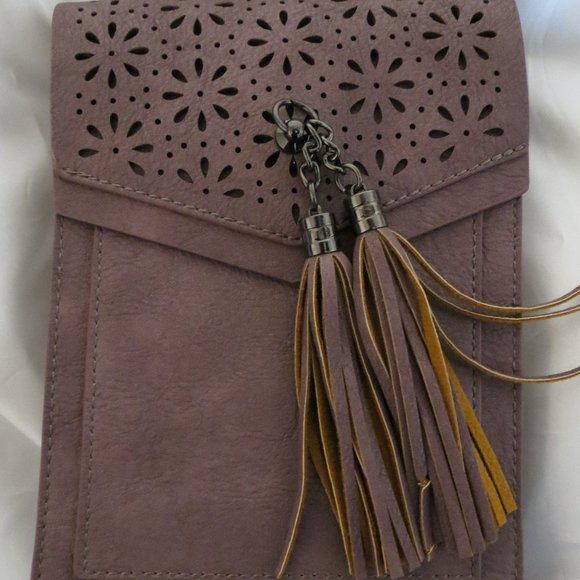 Small crossbody poucn by Aocina - Picture 5 of 9